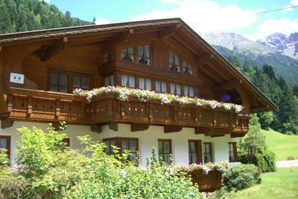 Haus Alpengruss Hotel Sankt Leonhard im Pitztal Exterior photo
